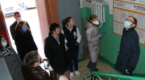 Проверка дезинфекции подъездов МКД в Дзержинском