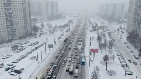 Рекордные снегопады в Москве и Подмосковье