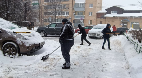 Акция управдомов “Помоги убрать снег” снова актуальна