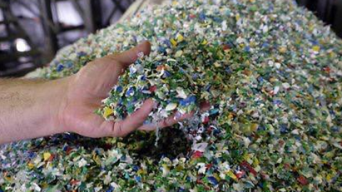 В Подмосковье начал работу новый комплекс по переработке пластиковых отходов